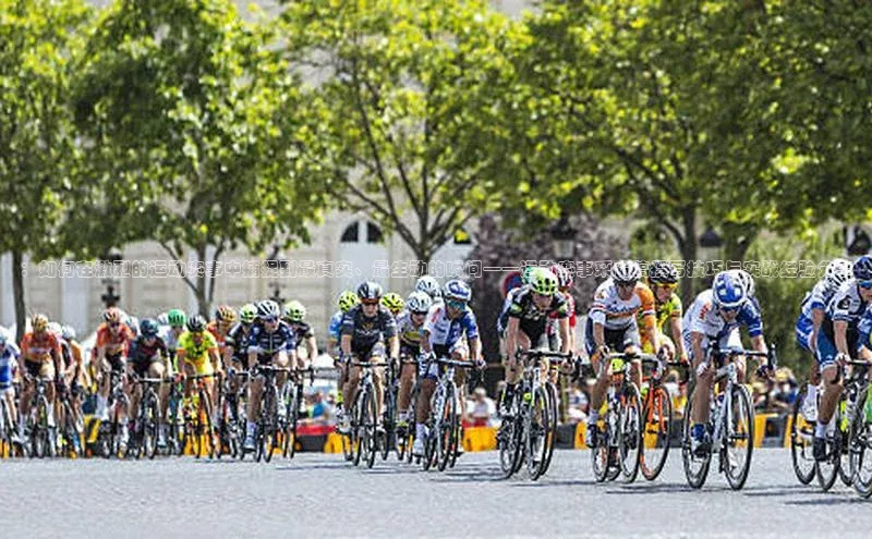 ：如何在激烈的运动赛事中捕捉到最真实、最生动的瞬间——运动赛事采访稿撰写技巧与实战经验分享